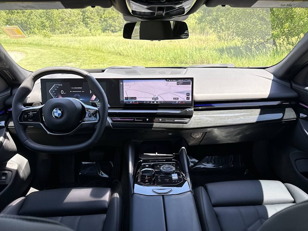 2024 BMW 530i
