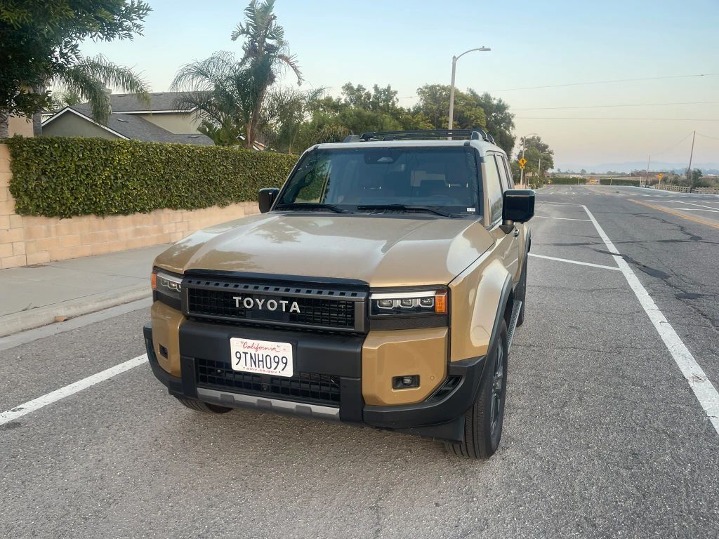 2025 TOYOTA Land Cruiser