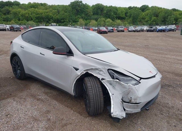 2023 TESLA Model Y