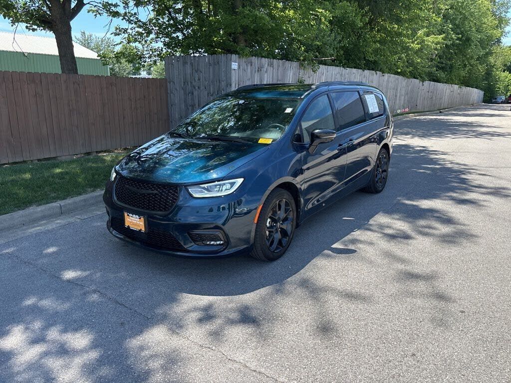 2025 CHRYSLER Pacifica