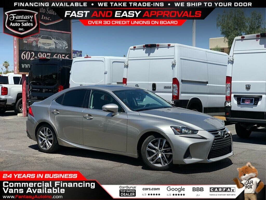2019 LEXUS IS