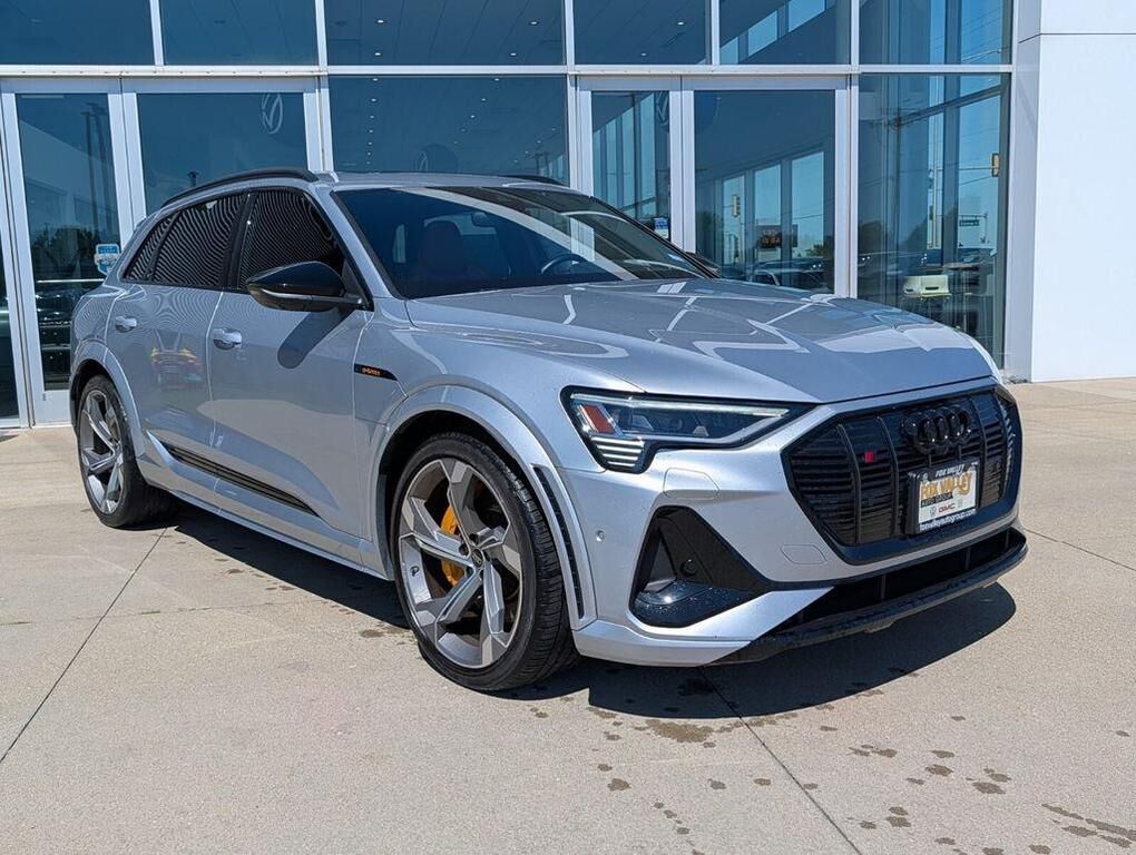 2023 Audi e-tron