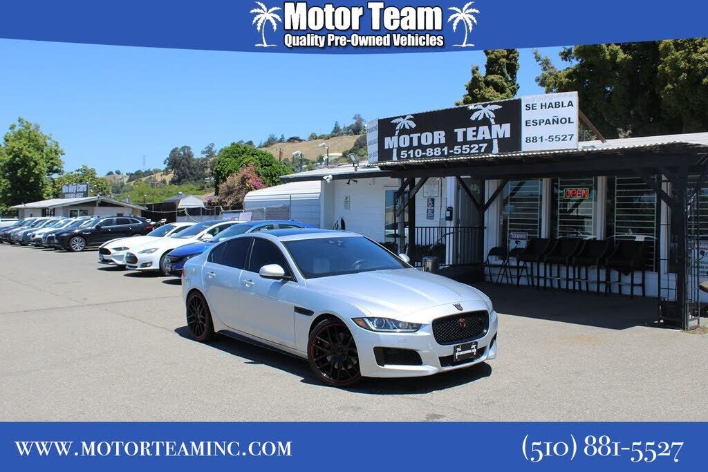 2018 JAGUAR XE