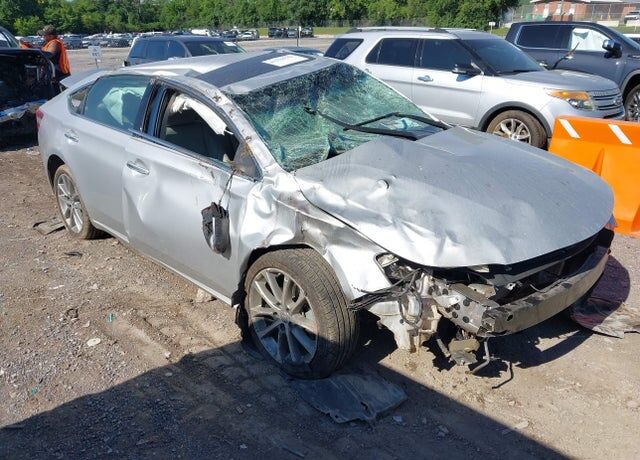 2014 TOYOTA Avalon