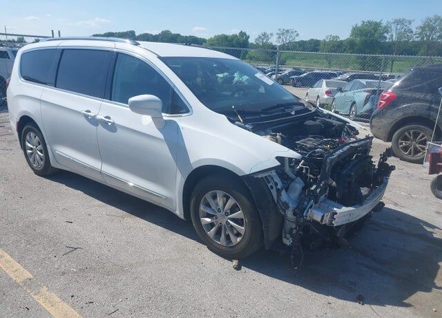 2019 CHRYSLER Pacifica