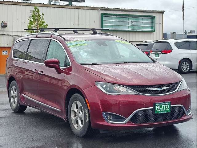 2017 CHRYSLER Pacifica