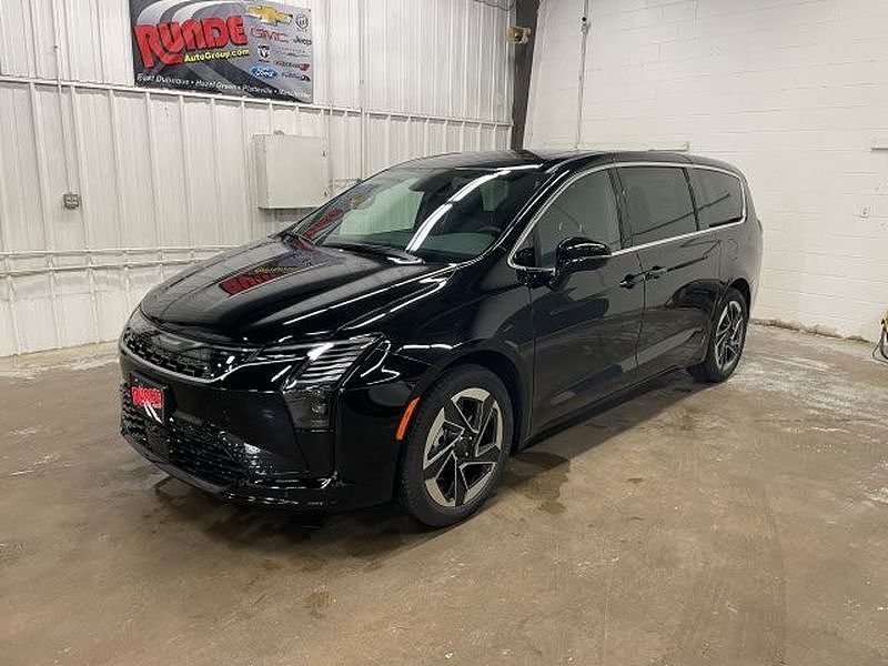 2027 CHRYSLER Pacifica