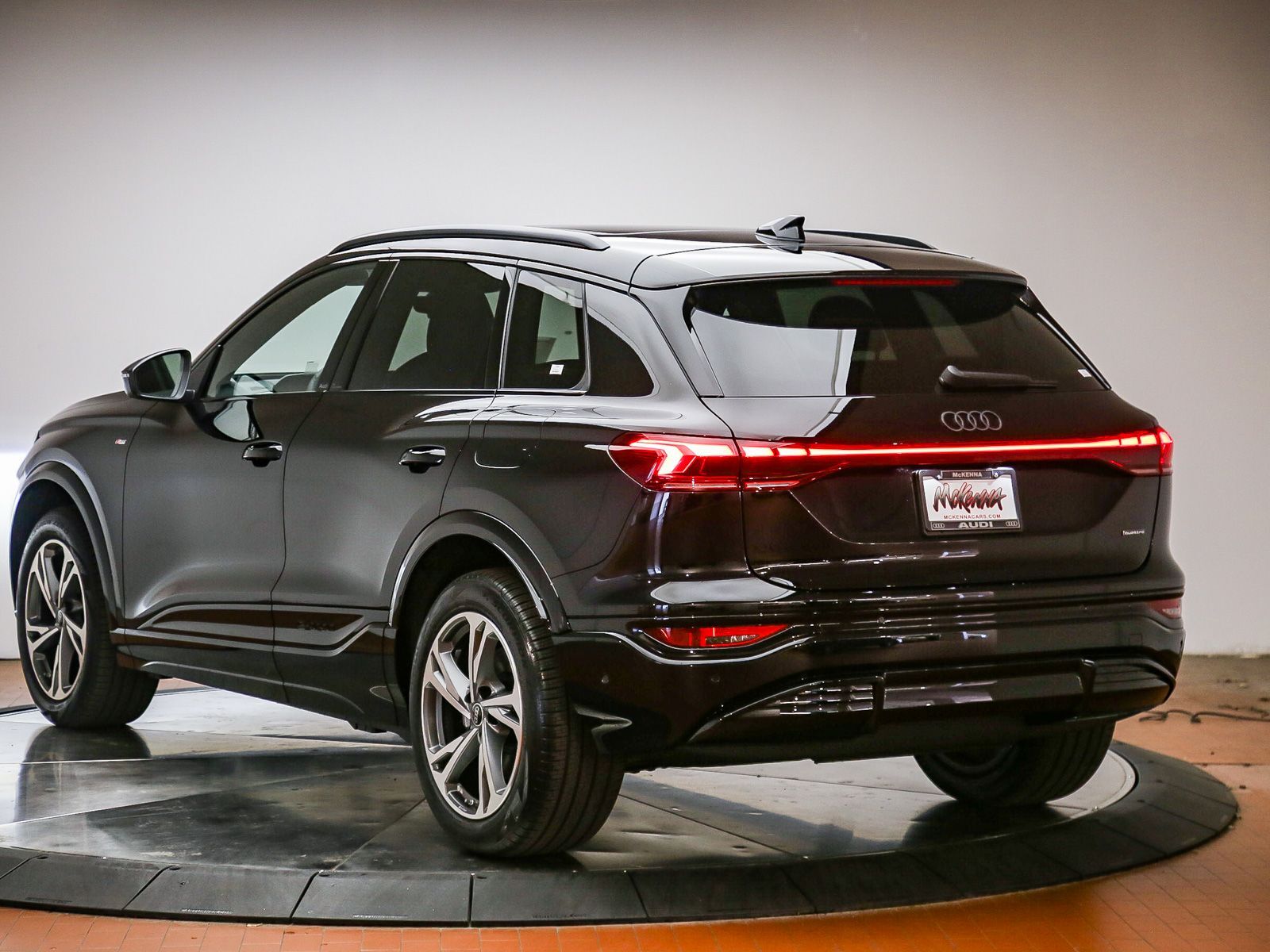 2027 Audi Q6