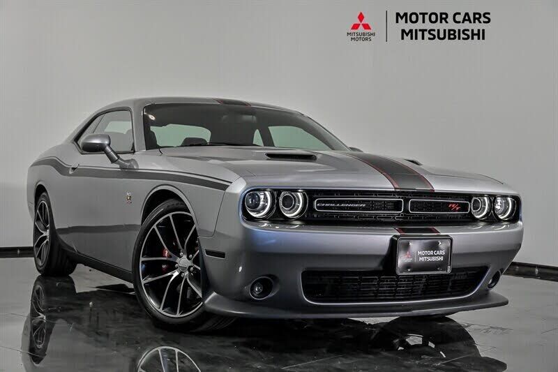 2016 DODGE Challenger