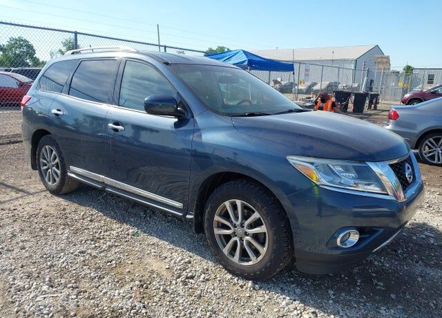 2014 NISSAN Pathfinder