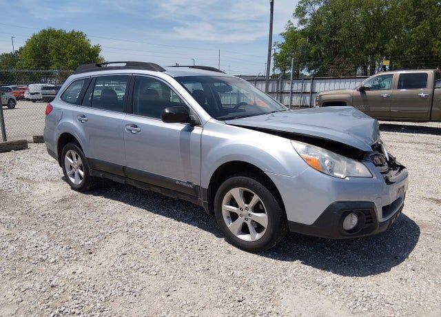 2014 SUBARU Outback