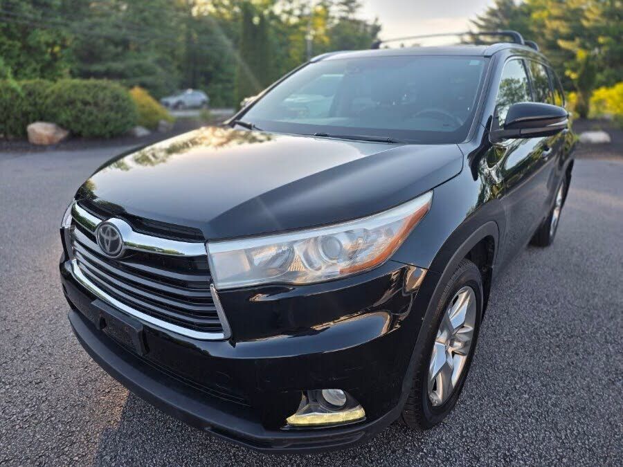 2014 TOYOTA Highlander