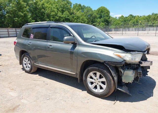 2013 TOYOTA Highlander