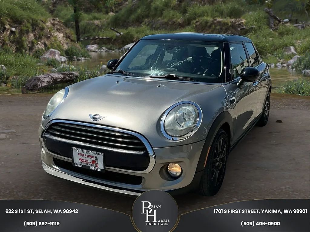2017 MINI Cooper