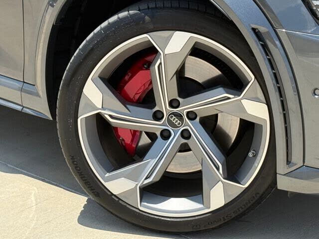 2024 Audi SQ8