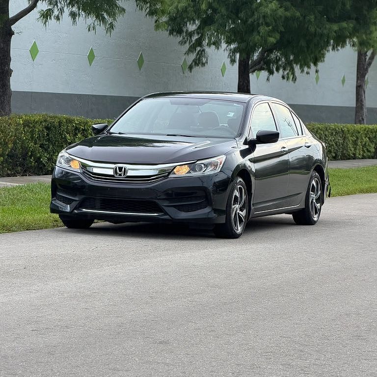 2017 HONDA Accord