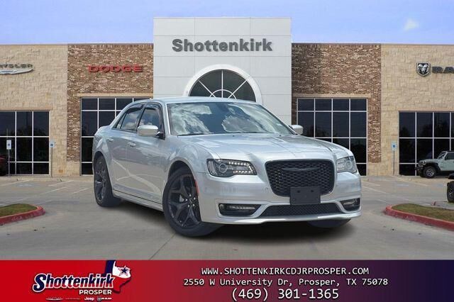2022 CHRYSLER 300