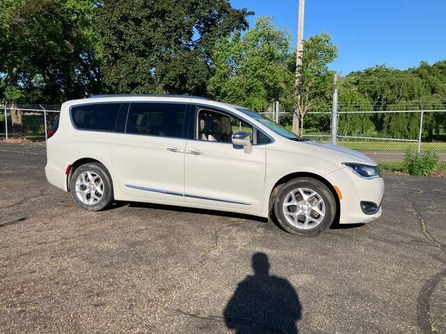 2020 CHRYSLER Pacifica