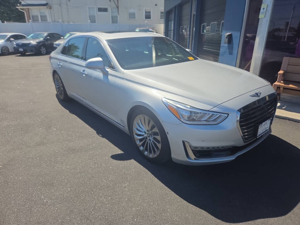 2017 GENESIS G90
