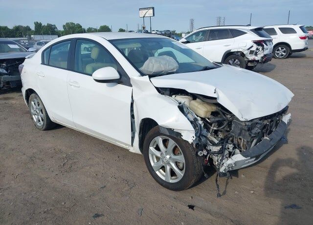 2010 MAZDA Mazda3