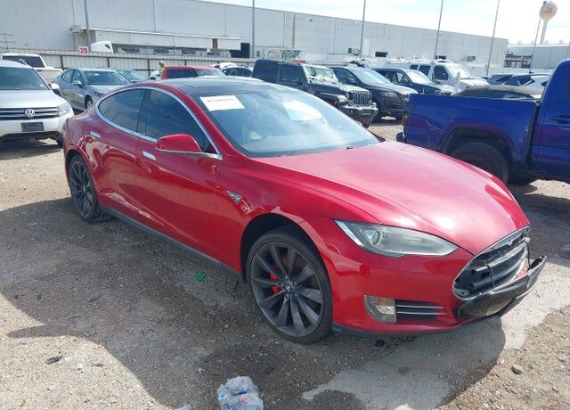 2016 TESLA Model S