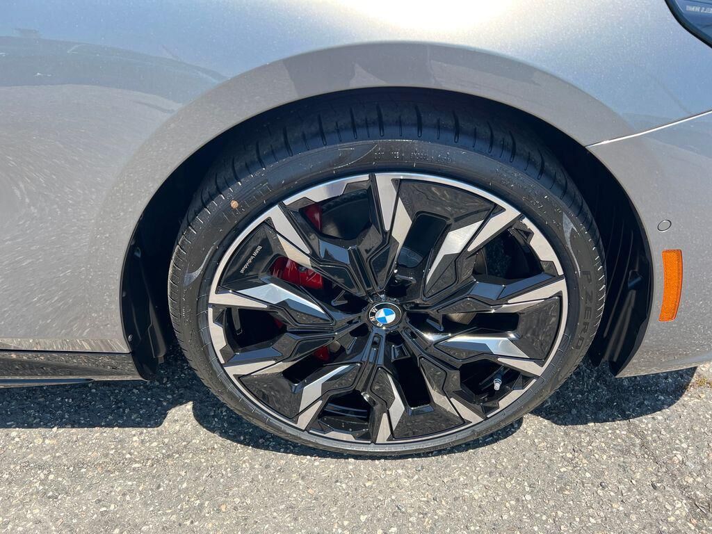 2027 BMW i5