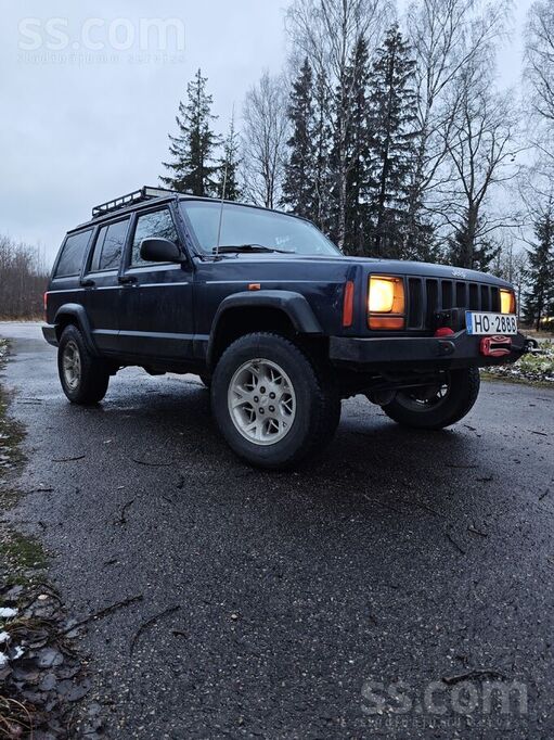 Jeep Cherokee