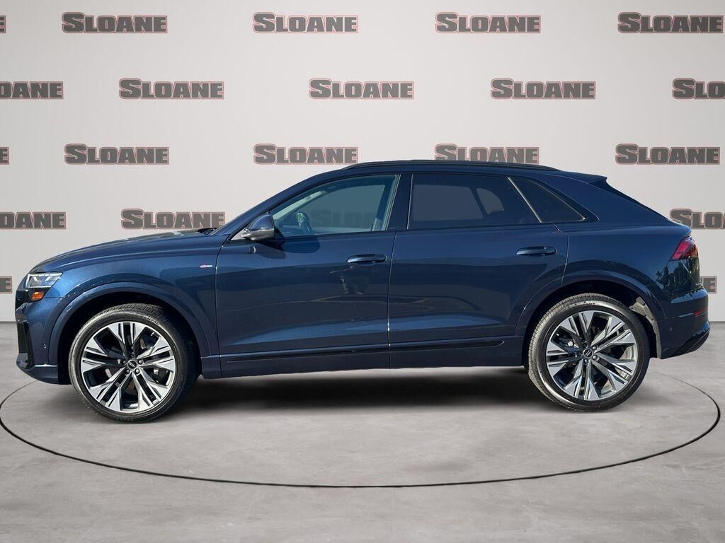 2025 Audi Q8