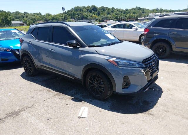 2024 NISSAN Kicks