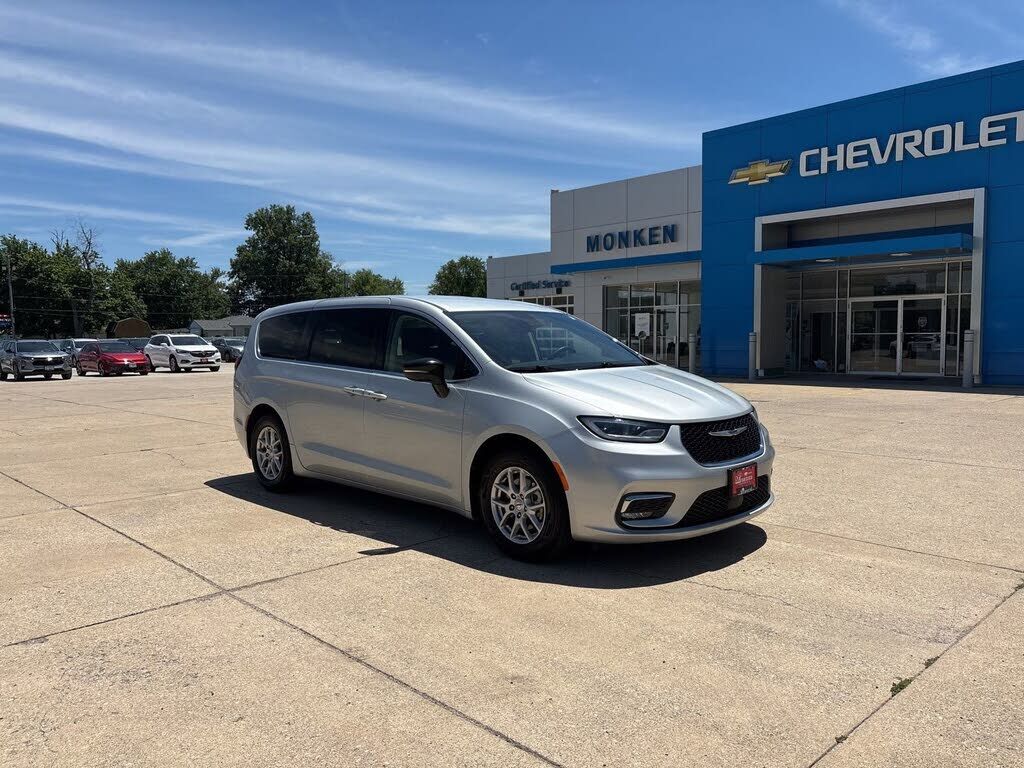 2024 CHRYSLER Pacifica