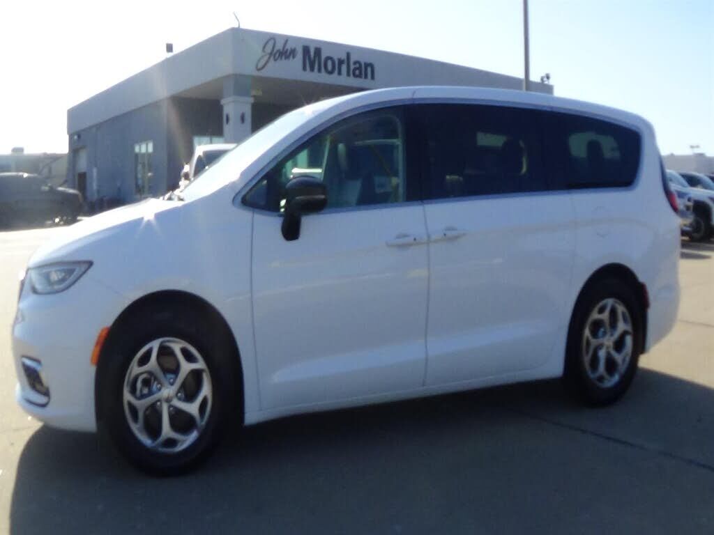 2026 CHRYSLER Pacifica