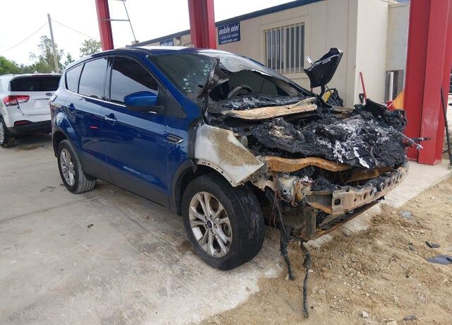 2017 FORD Escape