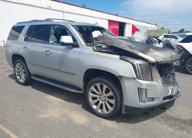 2016 CADILLAC Escalade