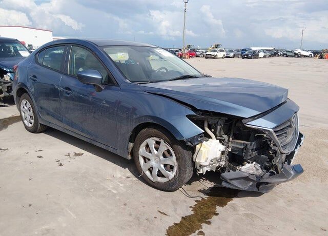 2016 MAZDA Mazda3