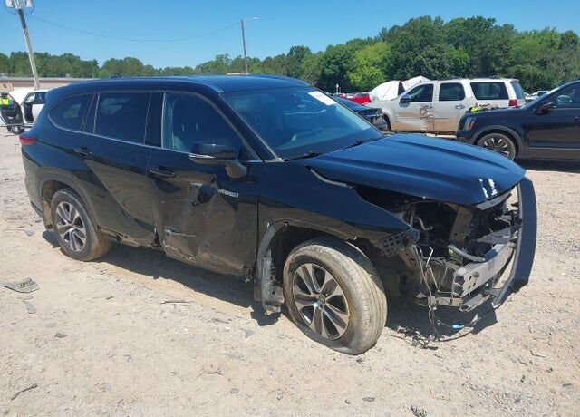 2020 TOYOTA Highlander