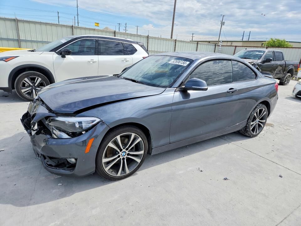 BMW 230i