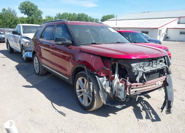 2017 FORD Explorer