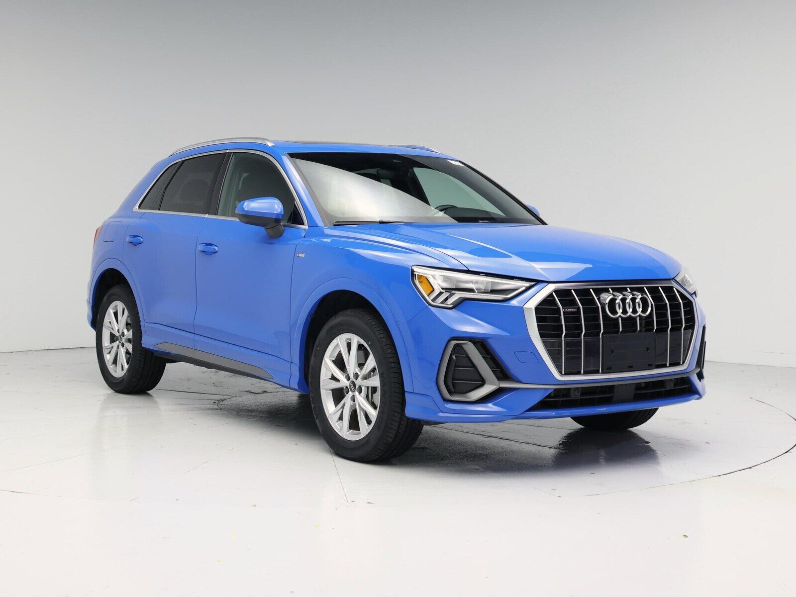 2023 Audi Q3