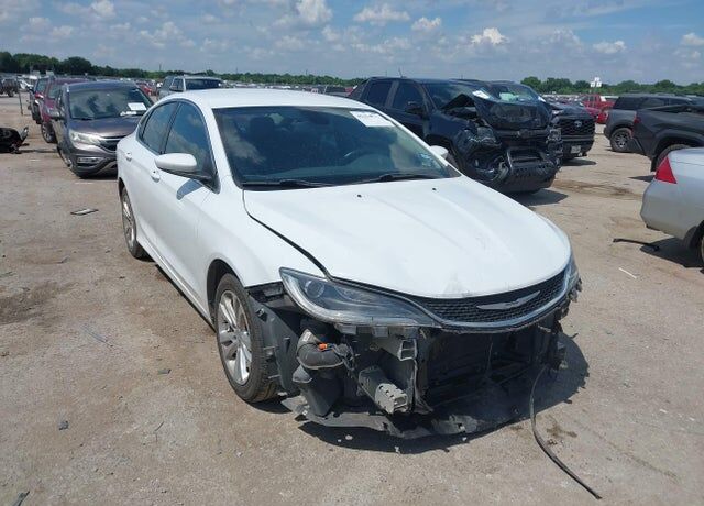 2015 CHRYSLER 200
