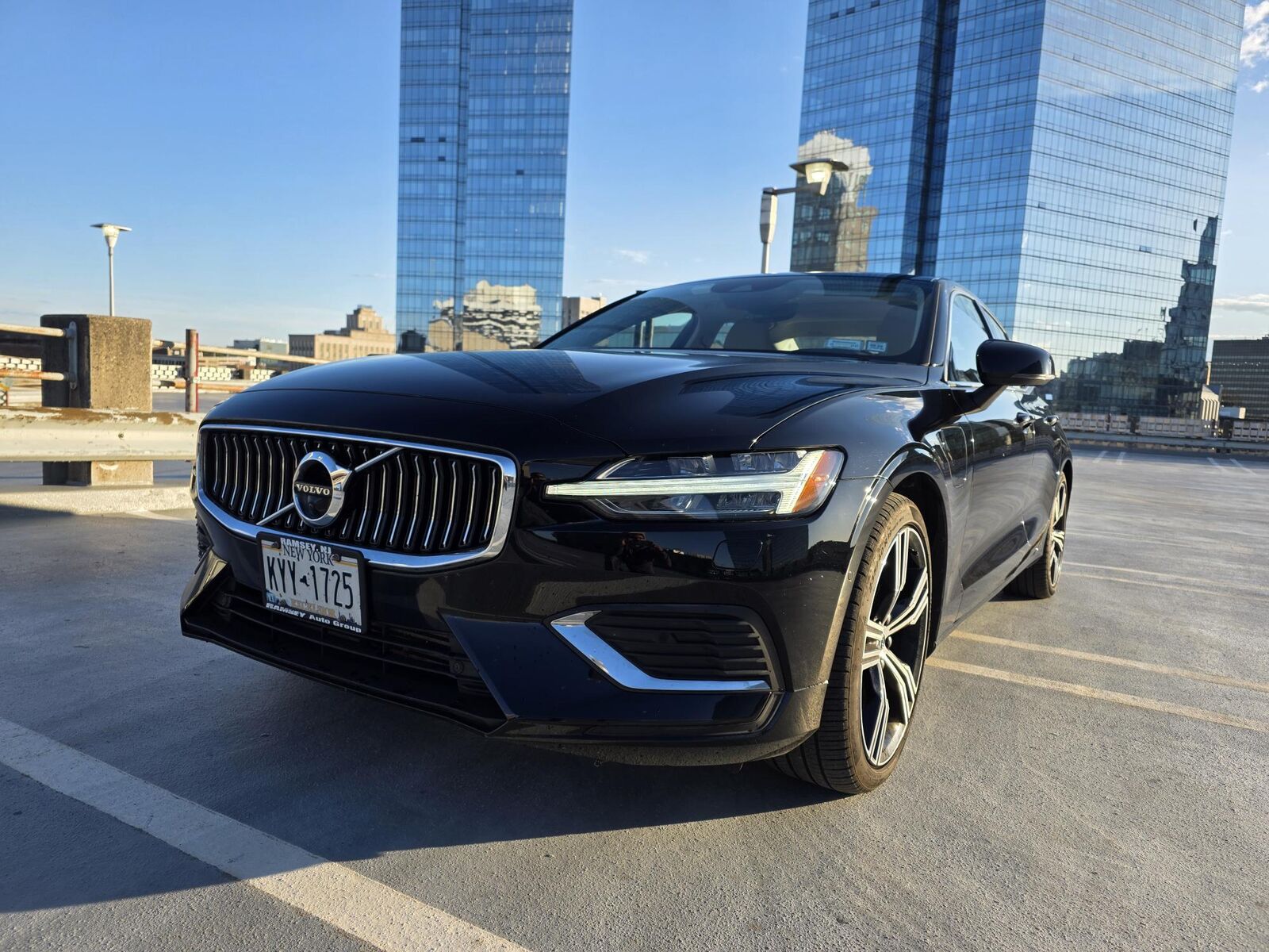 2022 Volvo S60