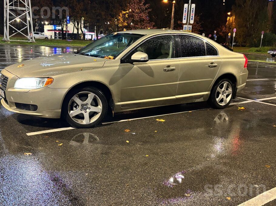 Volvo S80