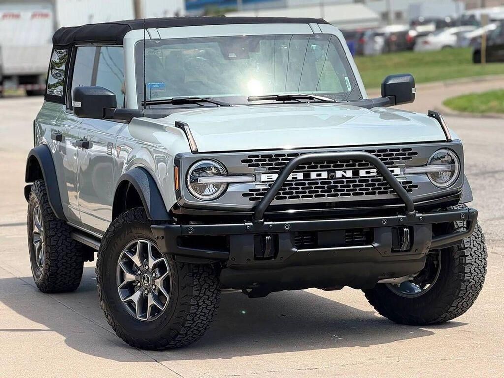2024 FORD Bronco