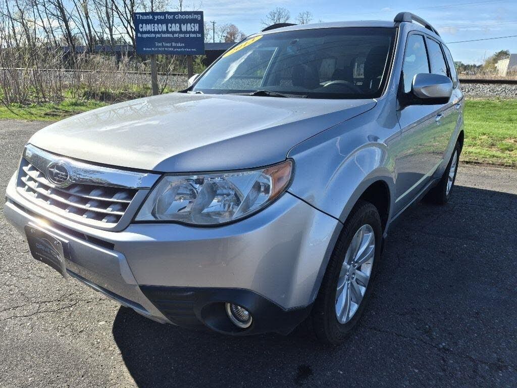 2013 SUBARU Forester