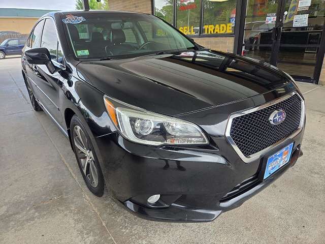 2017 SUBARU Legacy