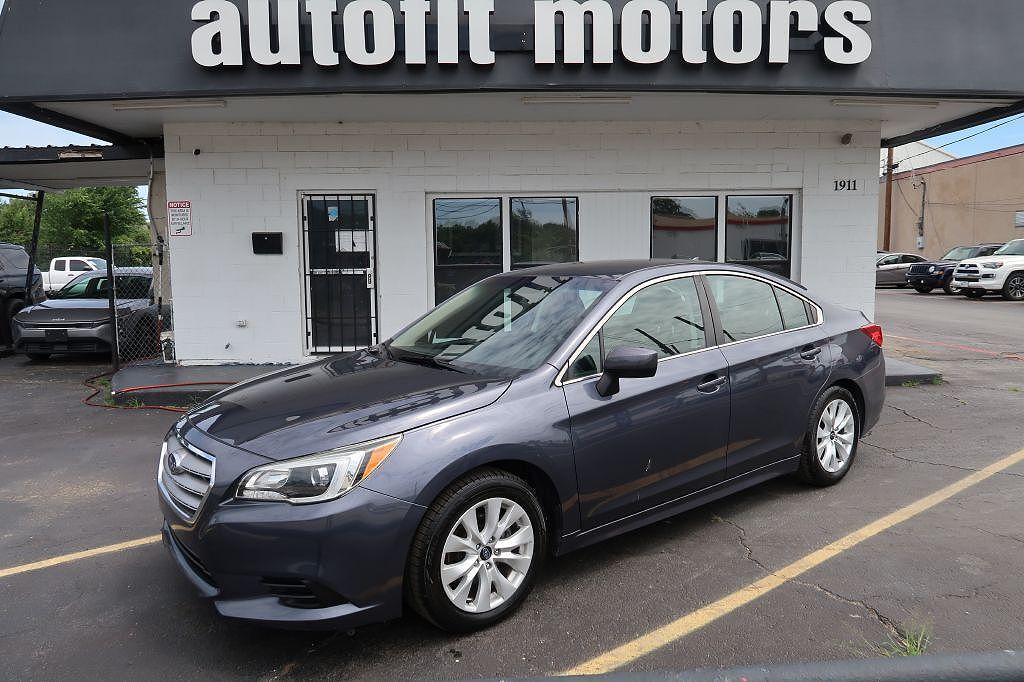 2017 SUBARU Legacy