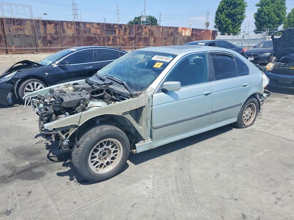 BMW 528i