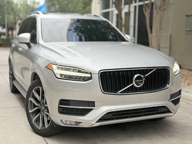2017 VOLVO XC90