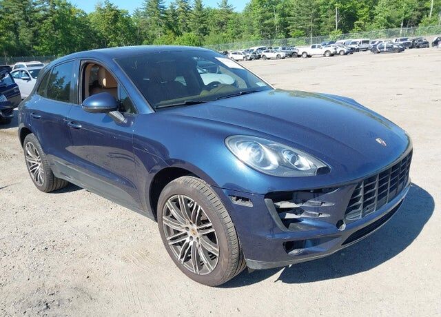 2015 PORSCHE Macan