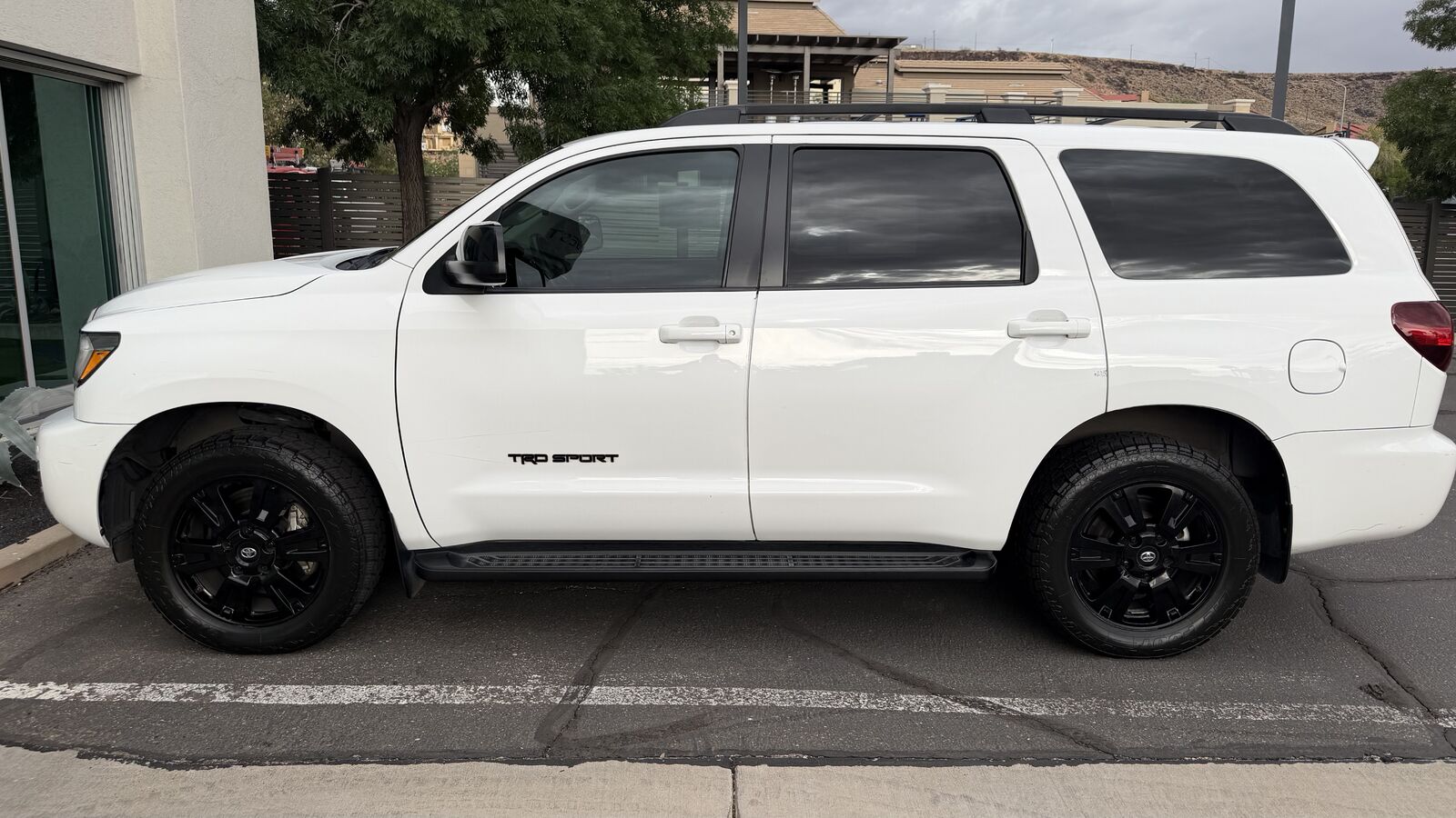 2021 TOYOTA Sequoia