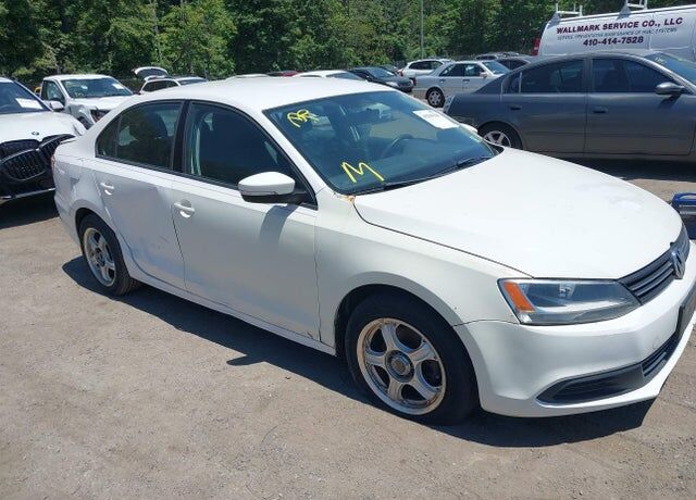 2011 VOLKSWAGEN Jetta